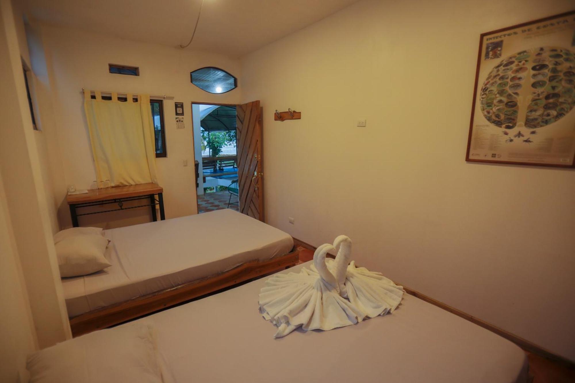 Hotel Pura Natura Beachfront Тортугеро Екстер'єр фото